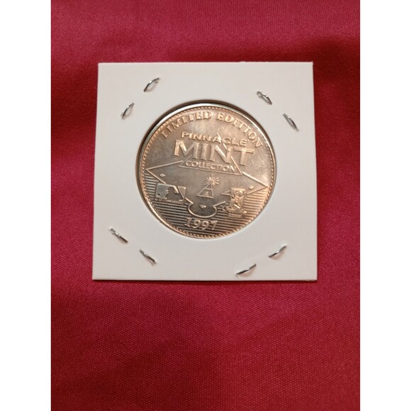 1997 Pinnacle Mint Coins Nickel #21 Tony Gwynn - Picture 2 of 2